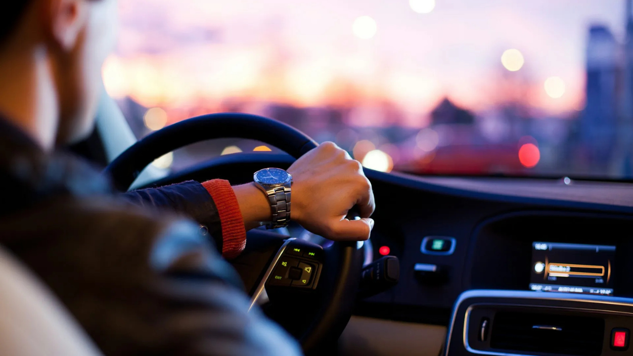 8 Genius Hacks to Stop Car From Fogging Up