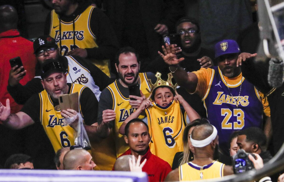 Los Angeles Lakers